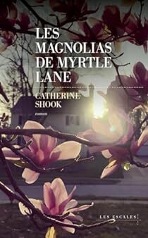 <a href="/LesEscales/">Éditions Les Escales</a> Nouvelle critique sur Les Magnolias de Myrtle Lane de Catherine Shook sur Babelio :  Un roman intéressant traitant du deuil soudain et rempli de secrets de famille.

- Nous suivons la famille Williams, endeuillée par le décès soudain... ift.tt/DF5Ib3c