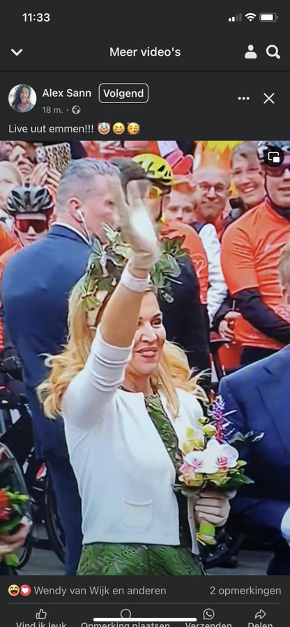 weer een nieuwe Maxima... Hoeveel Maxima's zijn er? dit is niet dezelfde als die van Koningsdag.. #dtv