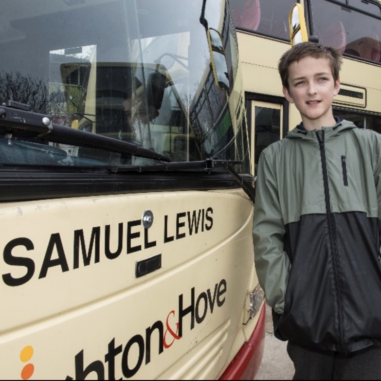 The Samuel Lewis bus took its final journey but not without a special passenger… 👀 13-year-old Peter Hood, a lifelong fan who first rode the bus at age 5, was surprised with a farewell trip to the new Ringmer depot! 🚌 Read the full article here: buses.co.uk/SamuelLewis