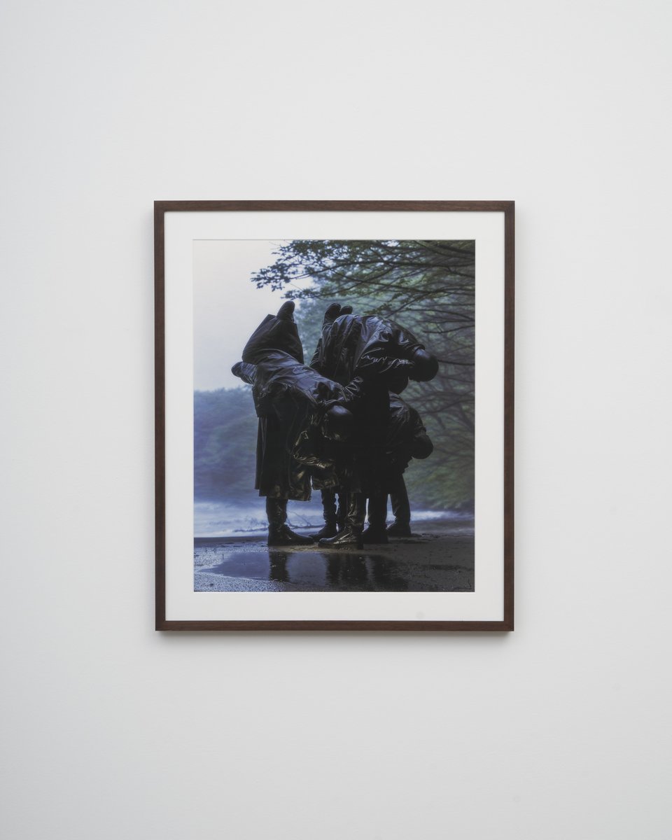 Final day to view ‘Hoods Pausing, Tender Roles’ at Palmer Gallery! It’s been a phenomenal journey showcasing alongside the immensely talented Boris Eldagsen (@spamthemusical) and Nouf Aljowaysir, who are both redefining the artistic landscape with their innovative use of AI.
⠀⠀