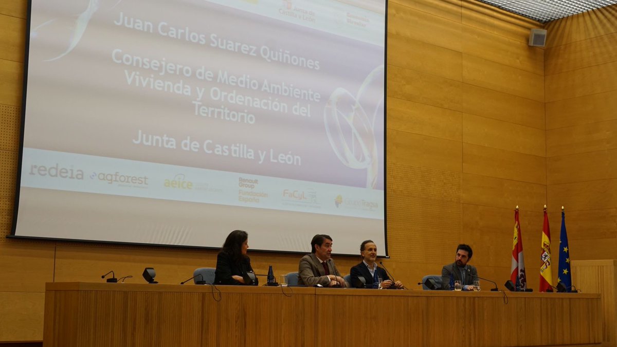 "Vivimos en un momento que por la situación geopolítica las materias primas se han encarecido y escasean, lo que compromete la competitividad de nuestras empresas" - Juan Carlos Suarez Quiñones