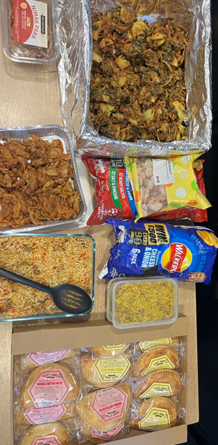 CadetsWMP's tweet image. WHAT AN INCREDIBLE NIGHT ! #1BE @StechfordWMP  discussed religion, their #heritage &amp;amp; #culture &amp;amp; the amazing #diversity in the #WestMidlands, @CadetsWMP &amp;amp; @WMPolice through food, clothing, music and so much more 👏👏🧑‍🍳🎶