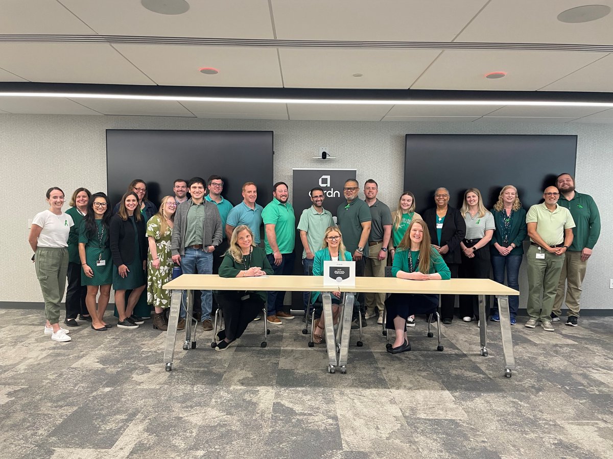 In support of Mental Health Awareness Week, our US team donned their green attire in support of Wear it Green Day. 💚 #MentalHealthAwarenessWeek