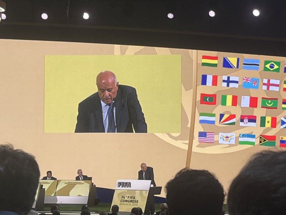 Palestinian FA president Jibril Rajoub addresses the FIFA congress, calling for the suspension or expulsion of Israel: “The Palestinian people, including the Palestinian football family, are in an unprecedented humanitarian catastrophe. We are witnessing a live televised