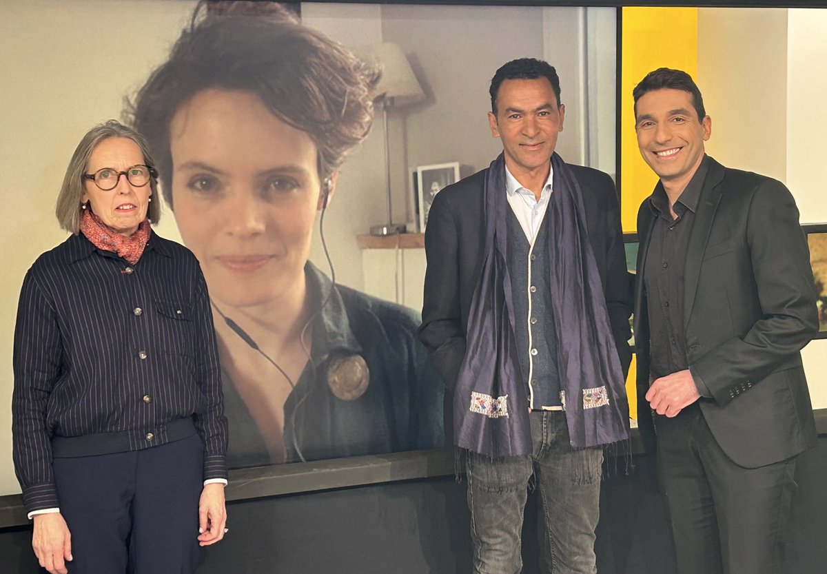 Spéciale Paris با ريس
🖼️ La conservatrice Odile Burluraux du <a href="/mam/">MAM</a> pour #expoPresencesArabes 
📖 L’essayiste Coline Houssais pour le podcast « Paris arabe »🎙️avec <a href="/imarabe/">Institut du monde arabe</a> et « Paris en lettres arabes » <a href="/ActesSud/">Actes Sud</a>
📖 L’écrivain Saber Mansouri pour « Paris est une dette » <a href="/edelyzad/">éditions elyzad</a>