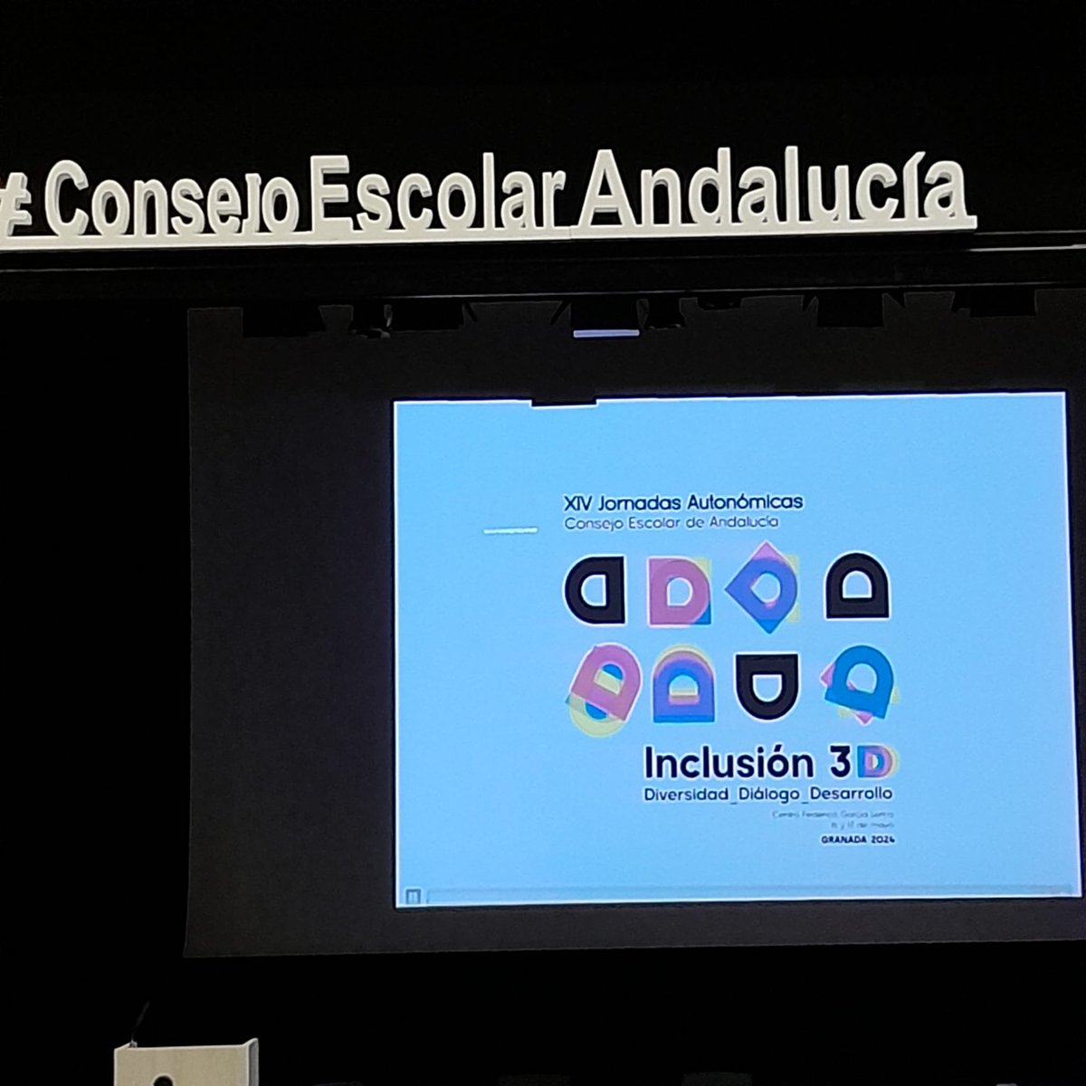 El CEIP Emilio Prados ha participado en las XIV Jornadas Autonómicas del Consejo Escolar de Andalucía en Granada (16 y 17 de mayo), centradas en la temática de la inclusión. Esta, no es una utopía, es una realidad que juntos podemos construir.

@EducaAnd
#educacioninclusiva