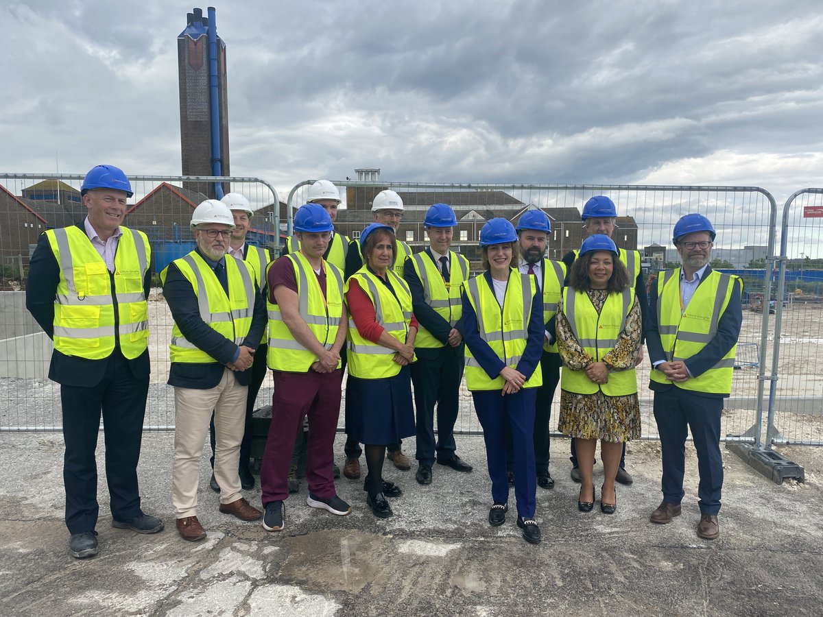 Our teams showcased exciting developments at DCH yesterday when they welcomed Secretary of State for Health and Social Care Victoria Atkins to our Outpatient Assessment Centre, and the construction site of our new Emergency Department and Critical Care Unit #TeamDCH @DHSCgovuk