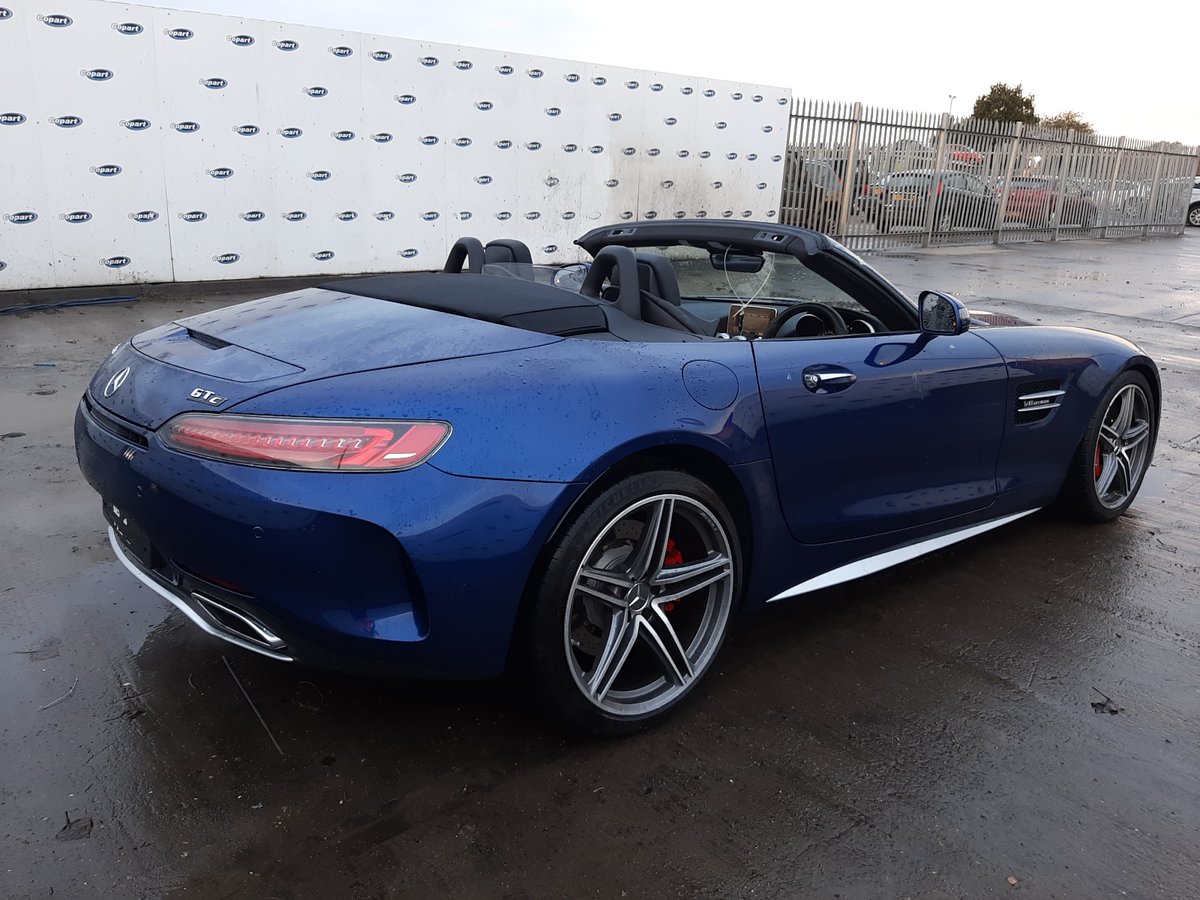 Strong rival for the Porsche 911 & the Audi R8! 🔥 🚘 2018 Mercedes-Benz AMG GT C: ow.ly/LnXY50RJtYf 🛠️ CAT S | Rear | Front 📅 Auction date: 28/05/24, 12pm, Sandtoft