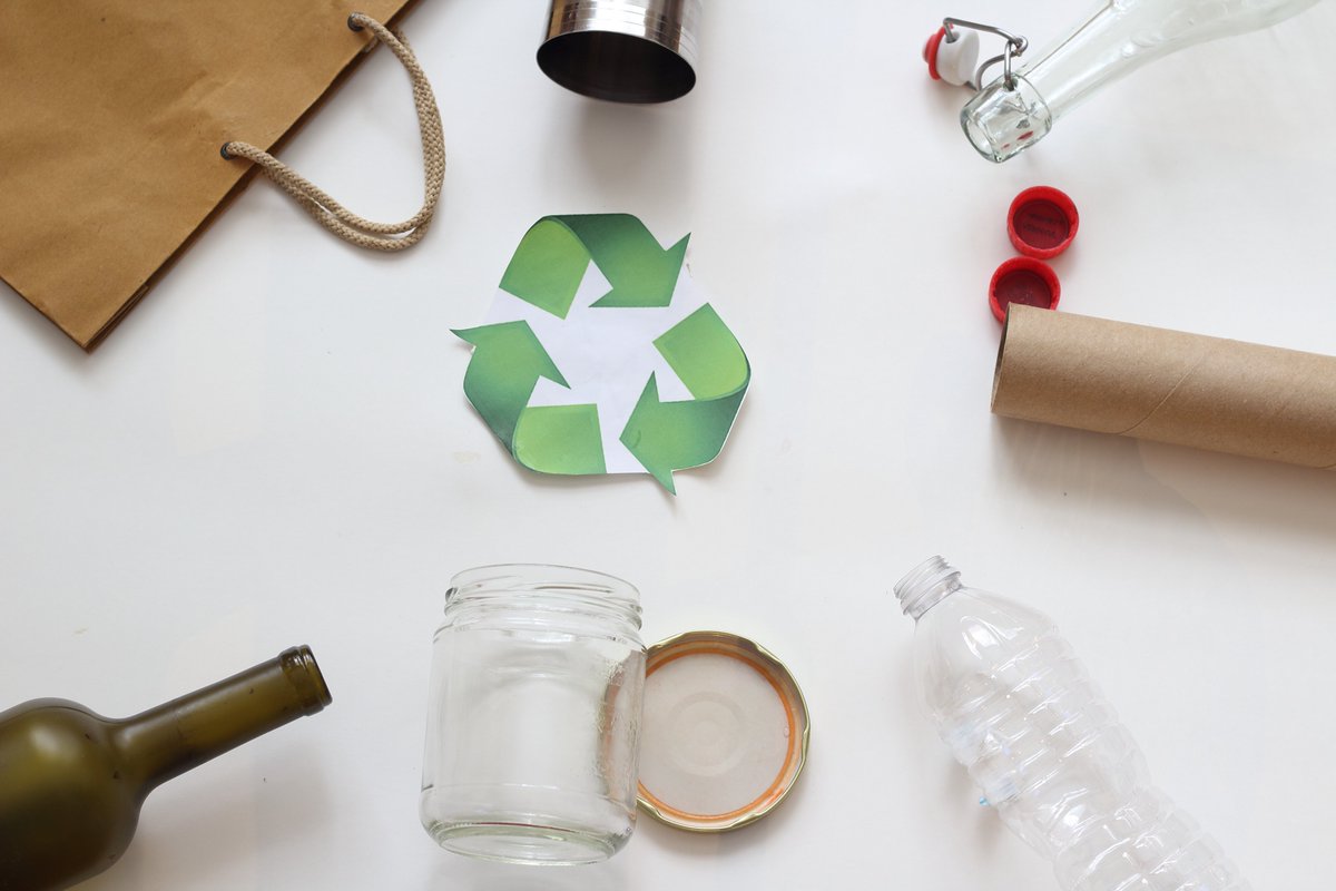 📣Avui, Dia Mundial del Reciclatge, conscienciem-nos sobre la importància de reciclar a les nostres cases, així com la gestió que es fa dels residus🚮 A través del reciclatge, els residus esdevenen recursos si els recuperem♻️ #mesbiodiversitat #residuzero