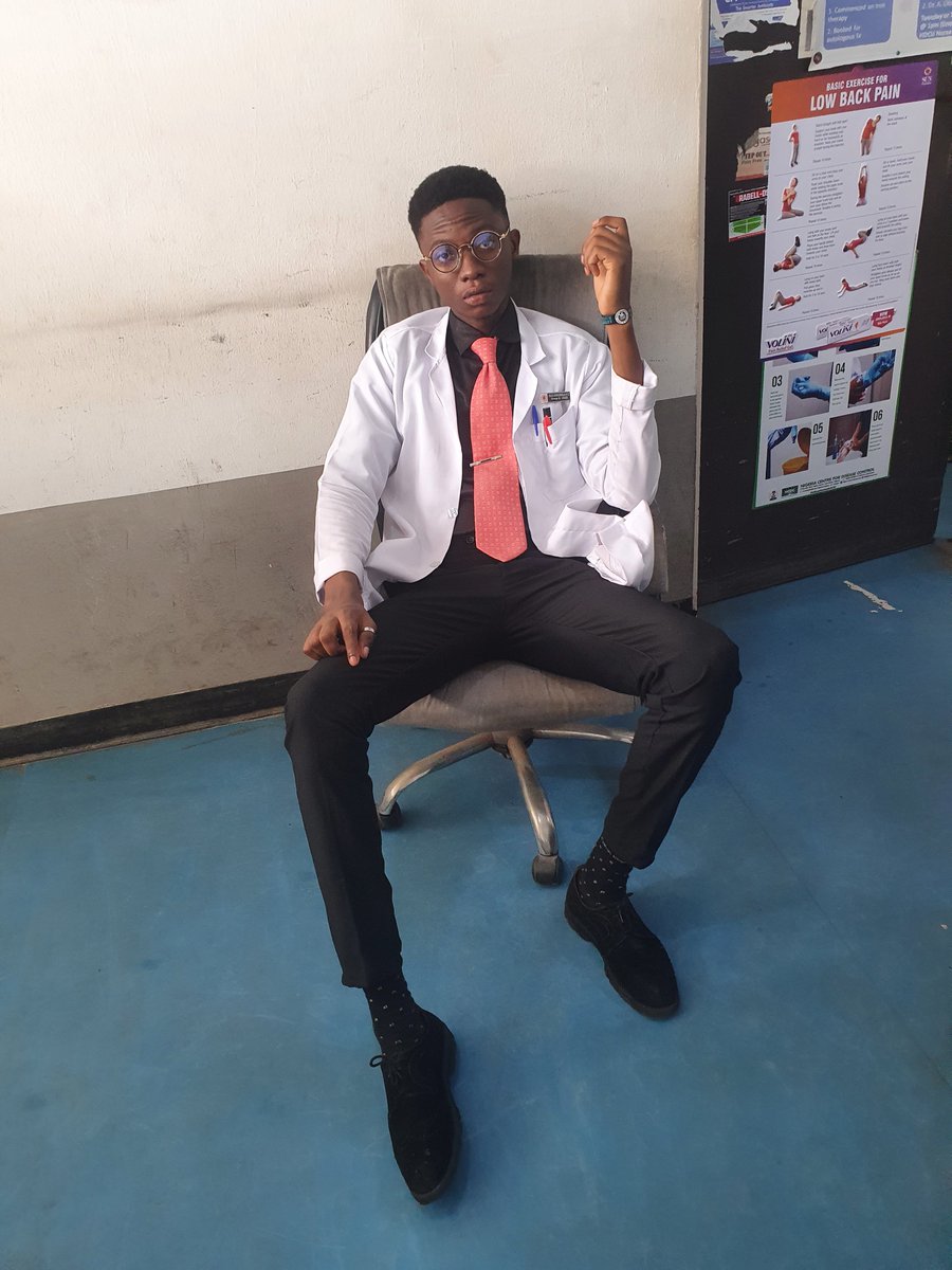 ChrisFolusho's tweet image. Permit me to reintroduce myself.🫴
My name is Folusho Olu-Adegbola.
-General Secretary, University of Ibadan Medical Students' Association (UIMSA)
-Vice President, Alexander Brown Hall Literary and Debating Society
-Professional Photographer, with affiliation to COMUI...