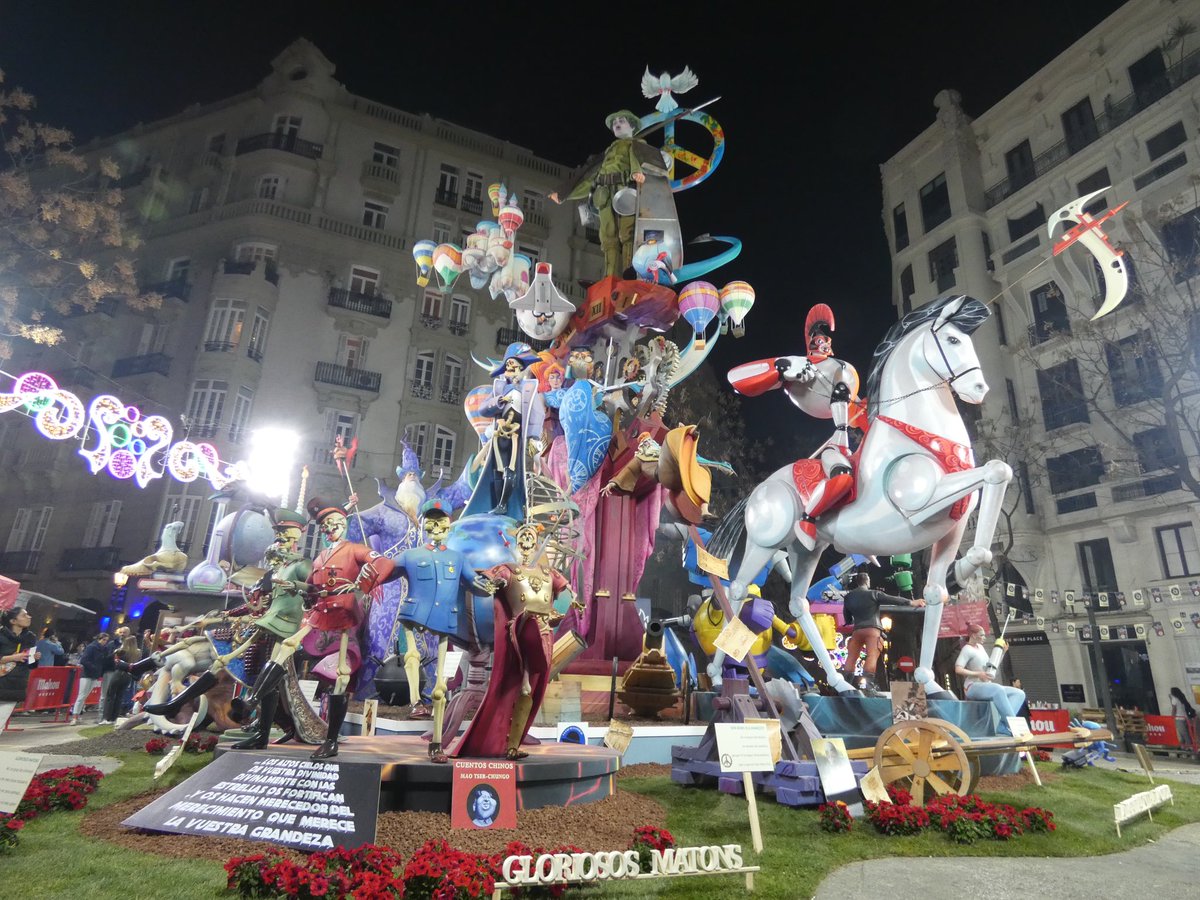 “La raó de la desraó”, Toni Pérez, Falla Almirall Cadarso-Comte d’Altea, 2024.