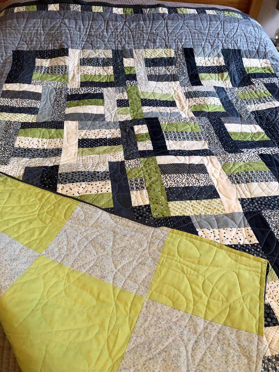 Very pleased with my first two full size #patchwork #quilts. Thanks to the lovely Deborah @DastardlyL longarm quilting, Glasgow, for the fab #quilting.