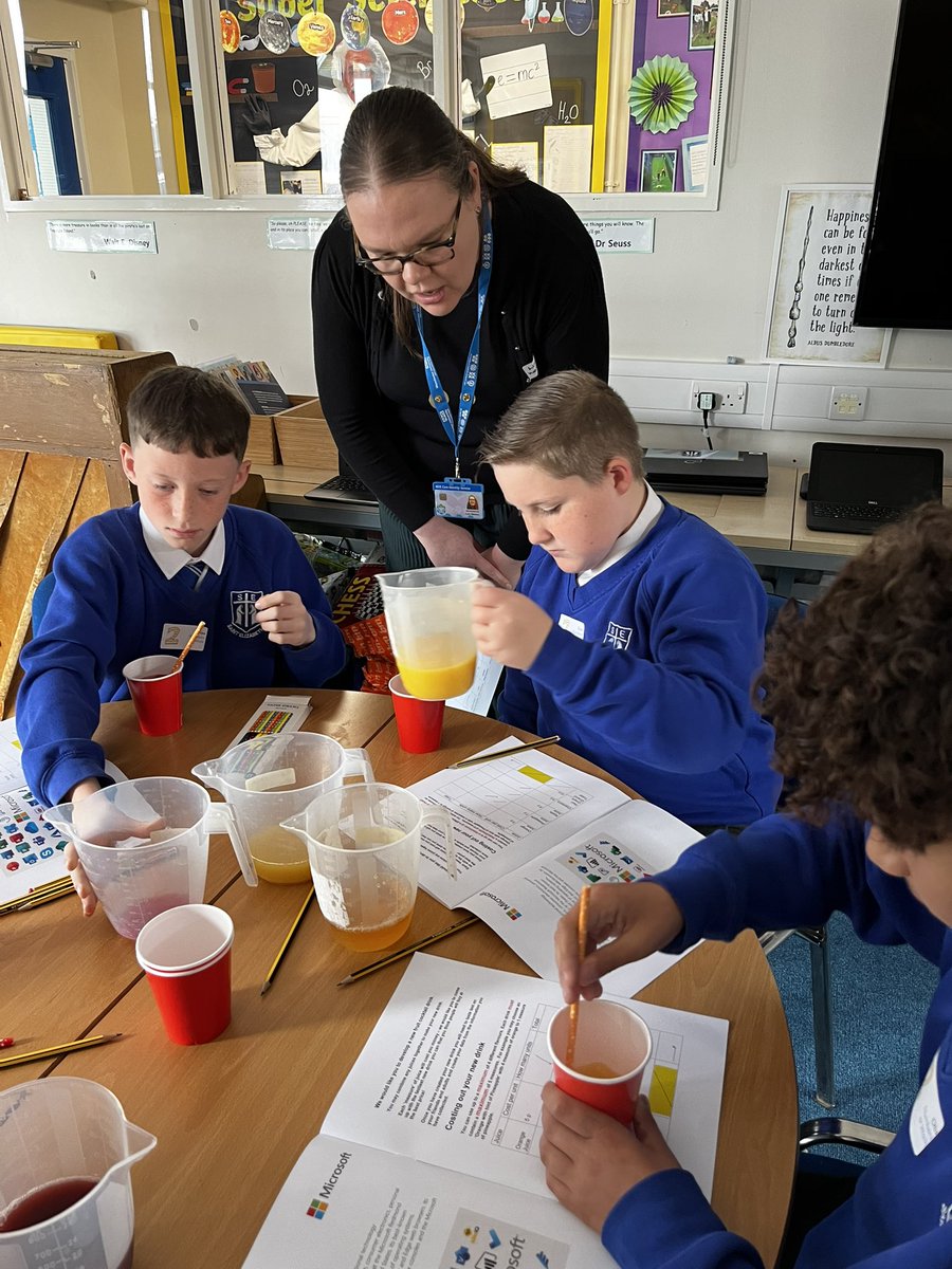 Who knew maths could be so much fun?! Making cocktails = measurement, percentages, fractions. Taste and scores whose is the best. <a href="/Microsoft/">Microsoft</a> showing how to tally, use spreadsheets and make bar charts/pie charts. Enjoying our morning <a href="/stelizabethsm22/">St. Elizabeth's MCR</a>