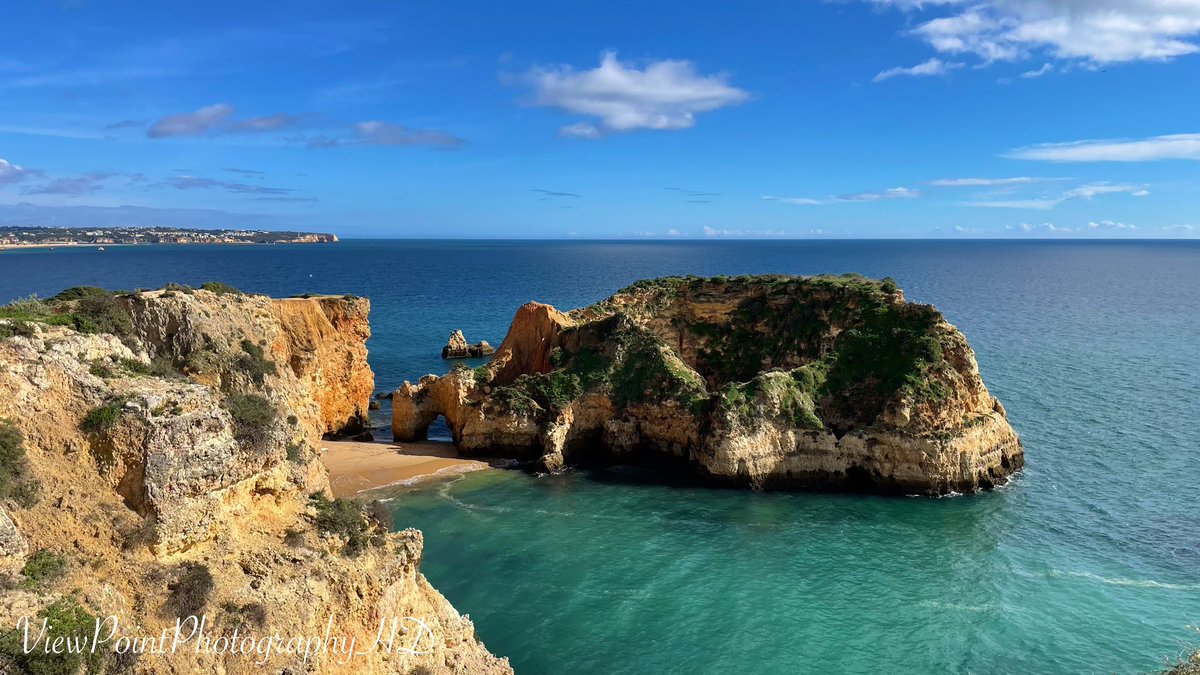 🇵🇹📷 #PontaDaPiedade #Lagos #Algarve #Portugal #Europe #Travel #Praia #Beach #SandyBeach #Scenery #Scenic #Picturesque #Sea #SeaCaves #Landscape #Seascape #Waterscape #Cliffs #CliffView #Nature #Sights #Sightseeing #Travel #Photography #BeachPhotography #ViewPointPhotographyHD