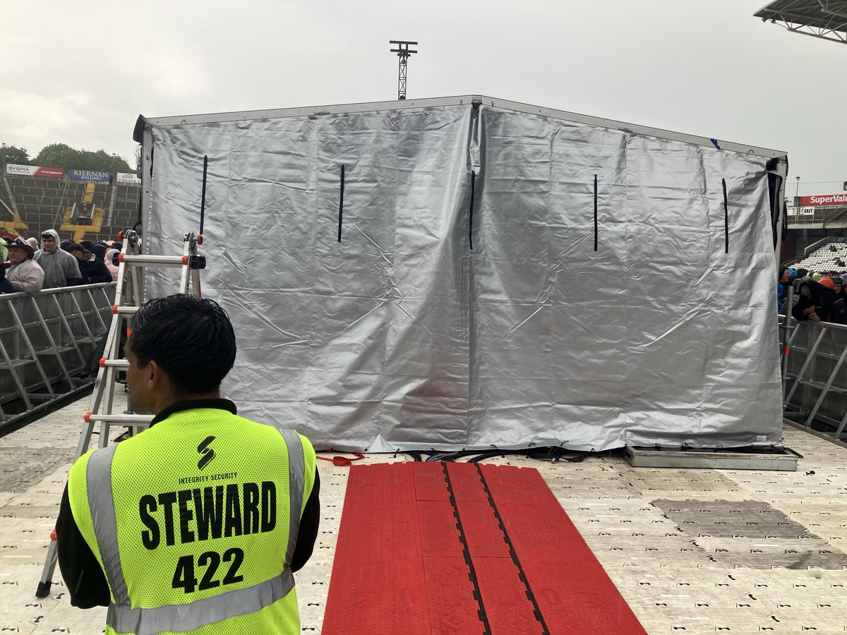 Tom McCormack tweet media