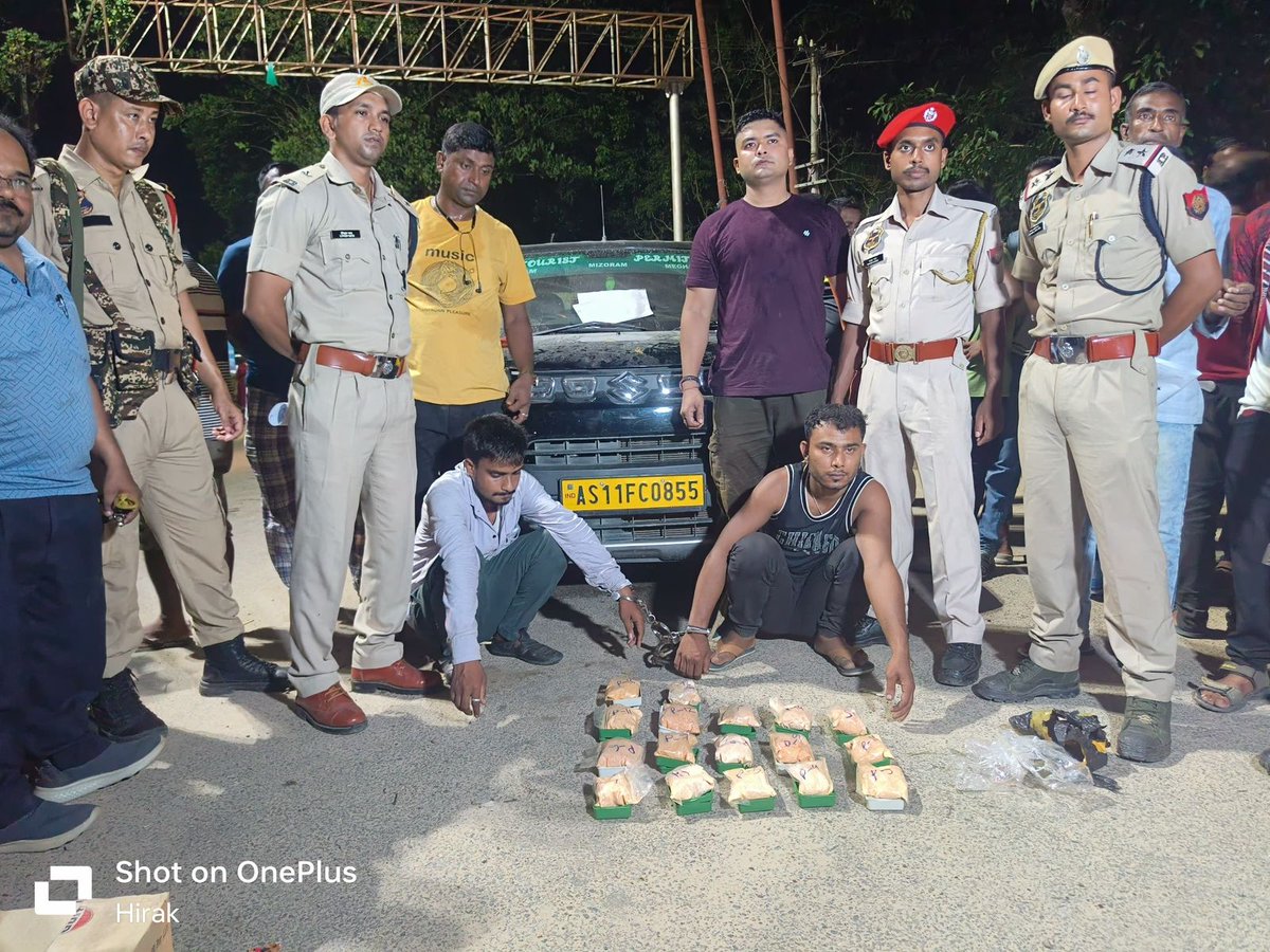 #WaronDrugs 
In an anti-narcotics ops at Hospital Road under R.K Nagar PS, a vehicle was intercepted and on thorough search recovered 17 number of soap boxes (Total=184 grams) of heroin. 
Two persons apprehended in this regard.