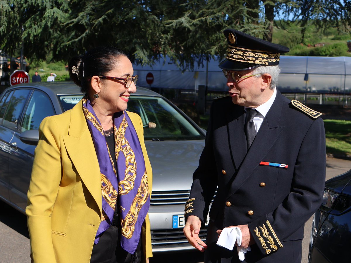 Prefet71's tweet photo. .@fadila_khattabi, Ministre chargée des Personnes handicapées, est aujourd’hui en Saône-et-Loire.
Elle s’est rendue à l’ESAT du Breuil afin de rencontrer les professionnels, les éducateurs ainsi que lesrésidents de l’établissement. https://t.co/xHtBwo3yLh
