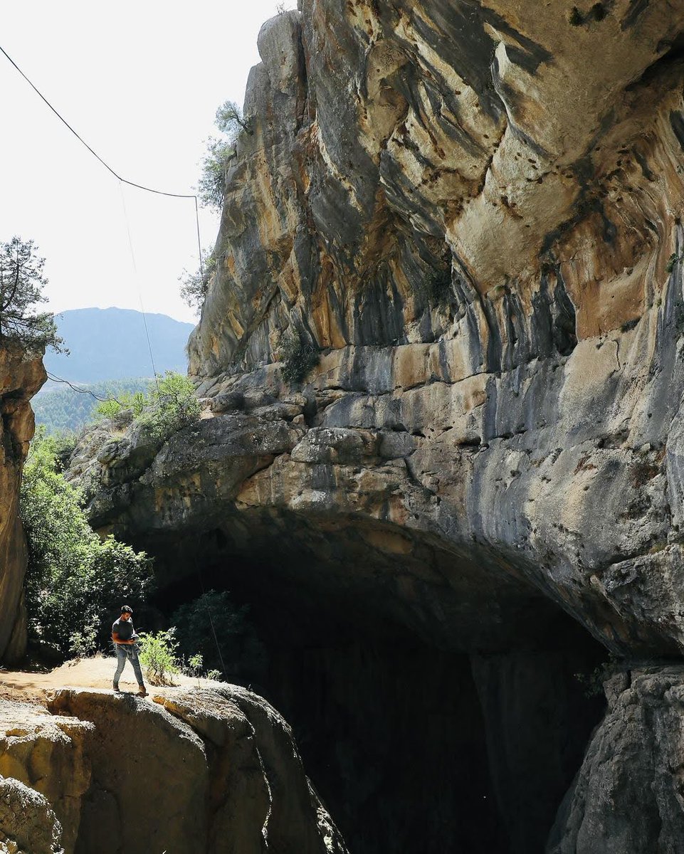 After visiting the Döngel Caves, you can listen to the peaceful sound of Döngel Waterfall in #Kahramanmaraş.