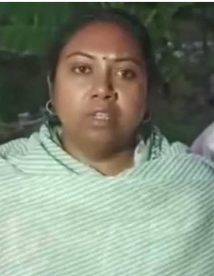 Shakti Swaroopa Piyali Das of Sandeshkhali was illegally arrested by Mamata Police. She will be released now. Today the Mamata Police received a tight slap on their face at the Hon'ble Calcutta High Court. The desperate manipulation by SP Basirhat; Hossain Mehedi Rehman and SDPO