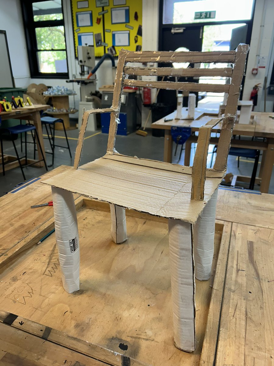 SpringwestDT's tweet image. We are so impressed with all of the chairs from today’s challenge with year 8! Well done to our winners @SpringwestA 🐻🪑🔧🔩🪚