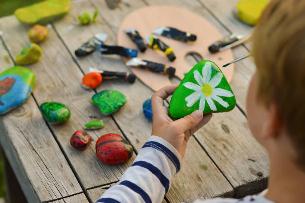 Looking for some crafty fun in May half term? Our children's activities are online and ready to book. 

Wednesday 29th May - Paint a Rock
Thursday 30th May - Seed Pictures
Friday 31st May - Cork Creations

natureinart.org.uk/activitydays 

#natureinart #mayhalfterm