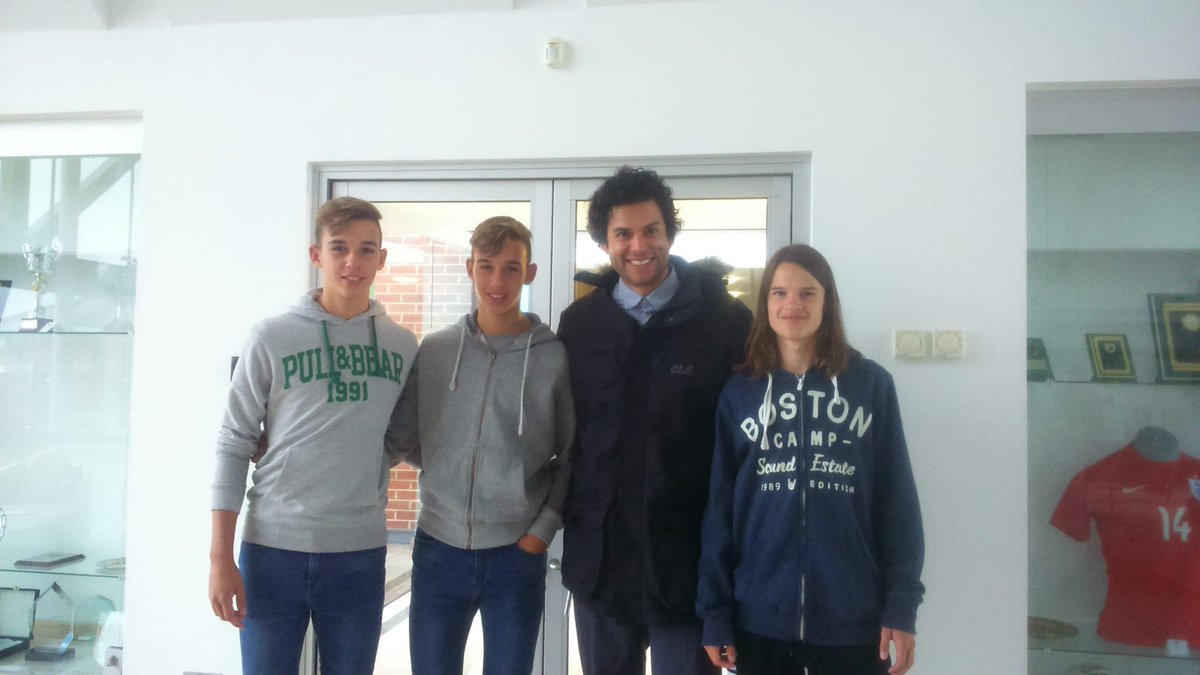 RodrigoS56185's tweet photo. A trip back in time: Throwback to 2016 Sunderland European Scouting with GBS ⚽️✨
#Throwback #Football #Recruitment #Scouting #ScoutingJourney https://t.co/ZrzRWgg07H