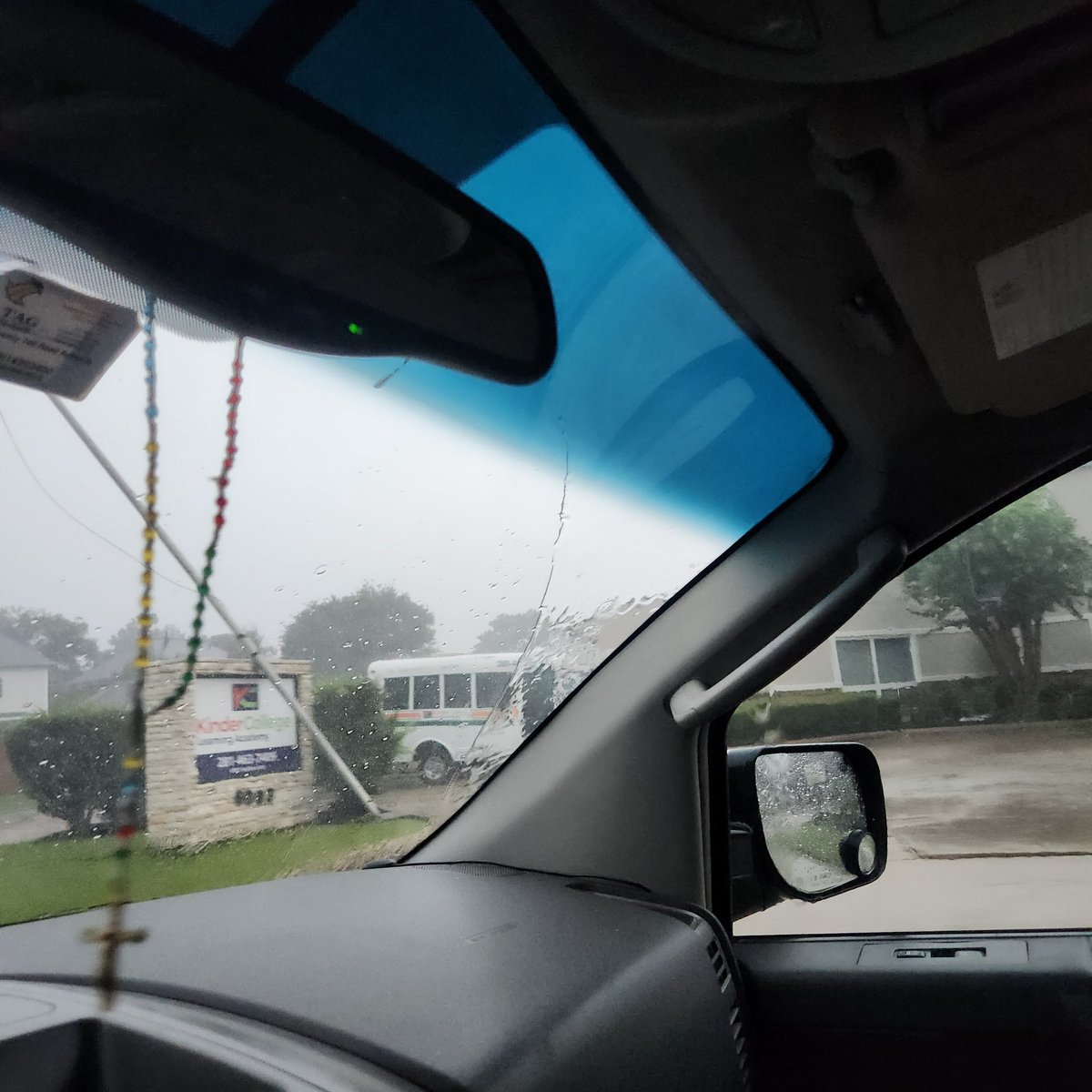 AB713MUFC's tweet image. #HoustonTornado
Hw 6 past FM 529, had a helluva time lol, mind the dash 🙄