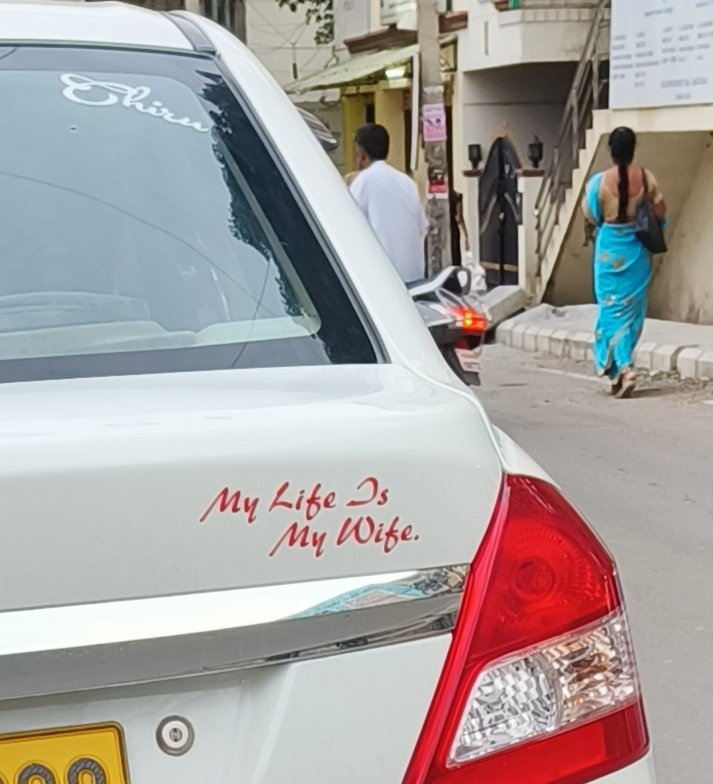 writing on chutney sir's car.