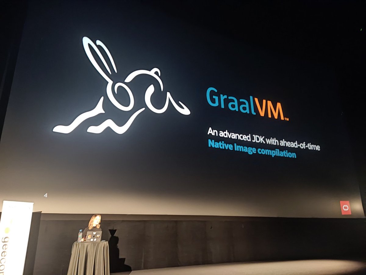 GabrielS_Java's tweet image. Is a amazing talk from @alina_yurenko about GraalVM