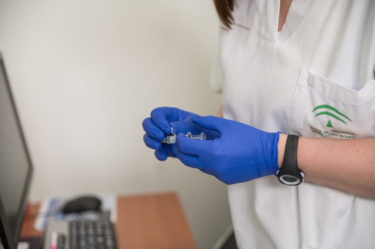 💉 Andalucía amplía desde el lunes la vacunación del #VPH a chicos adolescentes hasta los 18 años.

➡También se inicia la vacunación frente al #herpeszóster a las personas de 65 años y la vacuna frente al #neumococo en la población infantil se amplía.

 🔗opgob.es/tj1gz2