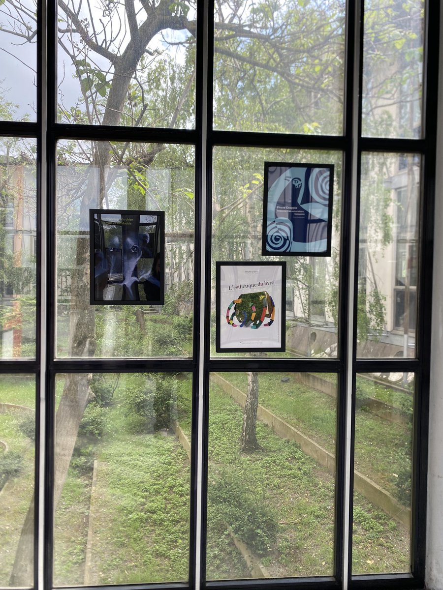 PressesParisNanterre (@pressparisouest) on Twitter photo Pour fêter leurs 20 ans les Presses universitaires de Paris Nanterre s’exposent !
Découvrez une sélection de leurs couvertures au bâtiment Weber (puis au bâtiment Grappin à partir du 28 mai) et à la BU !
<a href="/UParisNanterre/">Université Paris Nanterre</a> <a href="/UPN_Recherche/">Université Paris Nanterre - 𝐑𝐞𝐜𝐡𝐞𝐫𝐜𝐡𝐞</a> <a href="/BUNanterre/">Compte officiel BU Nanterre</a> Pour fêter leurs 20 ans les Presses universitaires de Paris Nanterre s’exposent !
Découvrez une sélection de leurs couvertures au bâtiment Weber (puis au bâtiment Grappin à partir du 28 mai) et à la BU !
<a href="/UParisNanterre/">Université Paris Nanterre</a> <a href="/UPN_Recherche/">Université Paris Nanterre - 𝐑𝐞𝐜𝐡𝐞𝐫𝐜𝐡𝐞</a> <a href="/BUNanterre/">Compte officiel BU Nanterre</a>