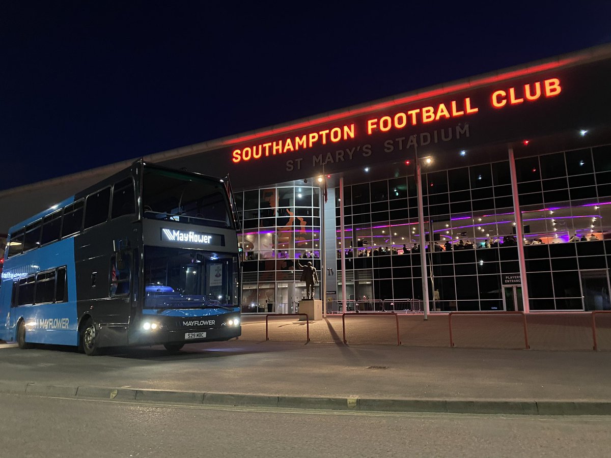 To help you got to St Mary’s in time to welcome the team tonight, shuttle buses will run from Central Station and Town Quay every 15-20 mins from 1715 onwards; then back again until 30 minutes after the match finishes. 💰£2 single £3.50 return, free for concessionary passes