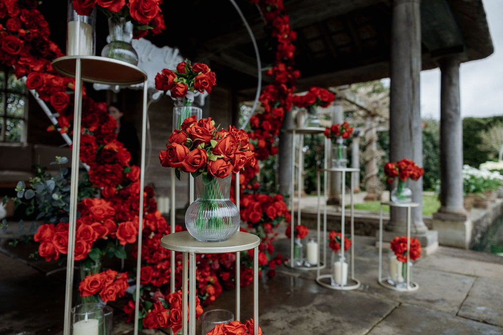 This setup is one of our most highly requested for good reason! It doesn't get more romantic than proposing amongst beautiful red roses😍🌹

Venue: Euridge Manor 🌺
Photography: Hannah Warmisham Weddings 📷

#cotswolds #engaged #bridetobe #shesaidyes #proposalideas #euridgemanor