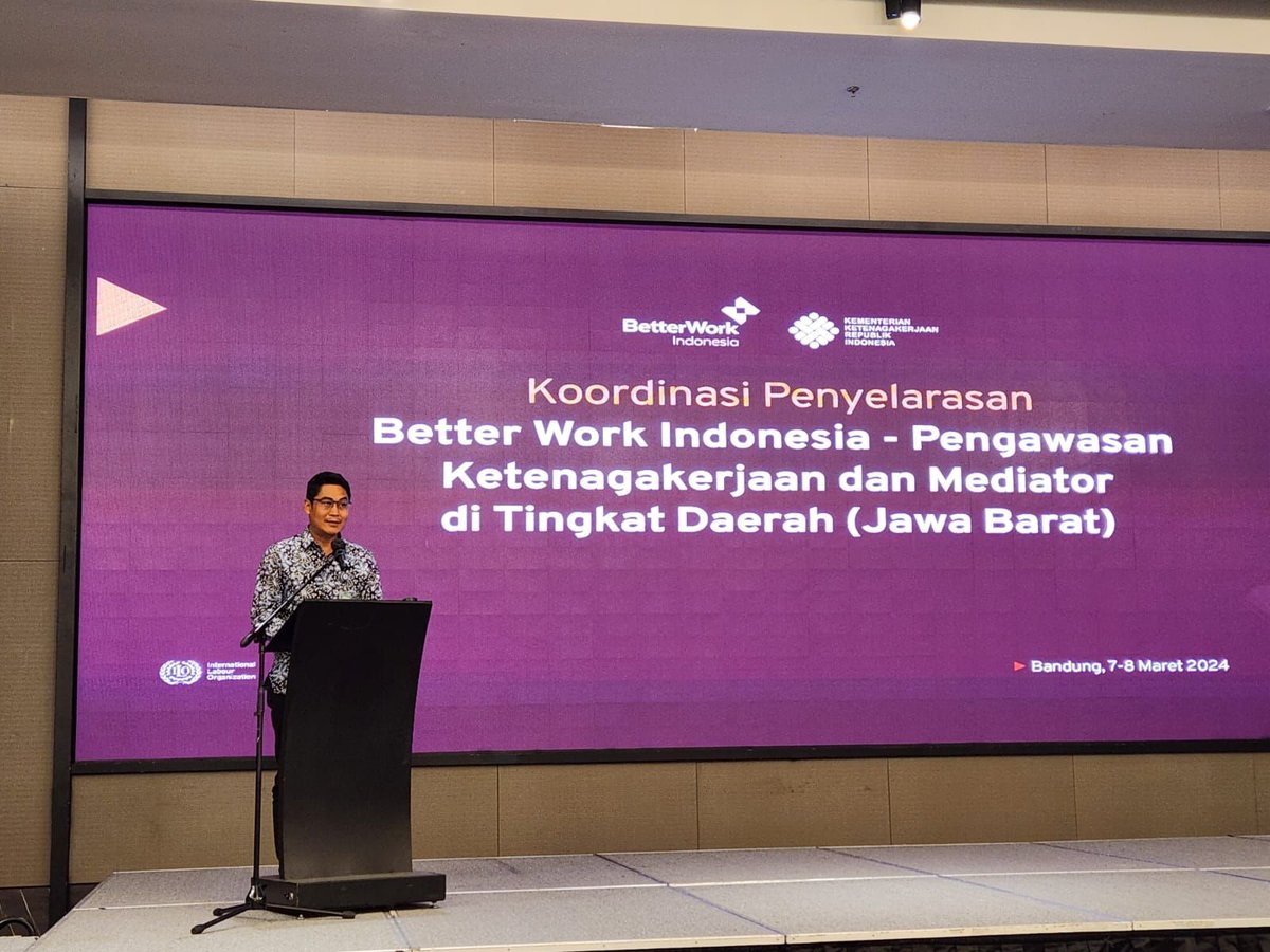 Better_Work's tweet image. Better Work's workshop in #WestJava, #Indonesia 🇮🇩 saw Govt officials, labour inspectors & our team discuss ethical labour practices & more.
Building partnerships for a brighter future!
👉 betterwork.org/better-work-in…
