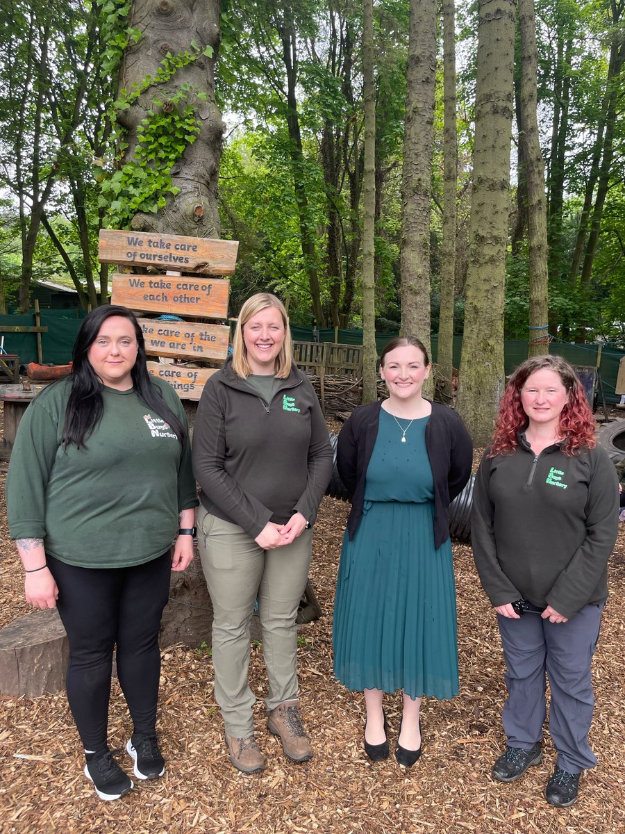 Children and Young People Minister @NatalieDon_ found out that come rain or shine children at @littlebugscot are able to enjoy the outdoors as she learned more about how an outdoor nursery setting operates throughout the year.