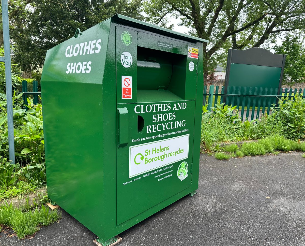 Don't wear it? Don't bin it - take it to one of our 17 textiles #recycling banks across the borough. The latest one has just popped up in the car park at Age UK in Victoria Park. For the full list of locations, head to sthelens.gov.uk/textiles