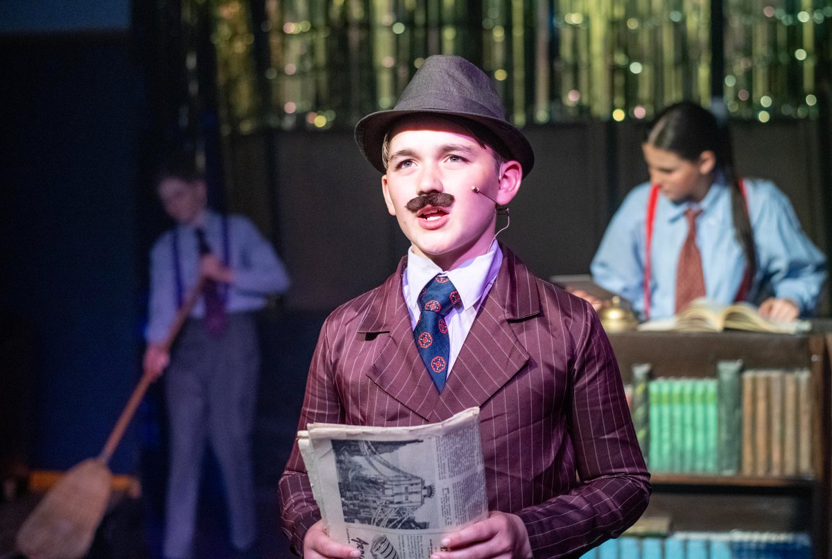 🤎 A fantastic week of performances from our talented Year 9 & 10 pupils in this year's production 'Bugsy Malone' 🤎 An enormous thank you to all of our staff who helped make this possible, and a special mention to Mrs Want on her final Sedbergh production @SedberghDrama
