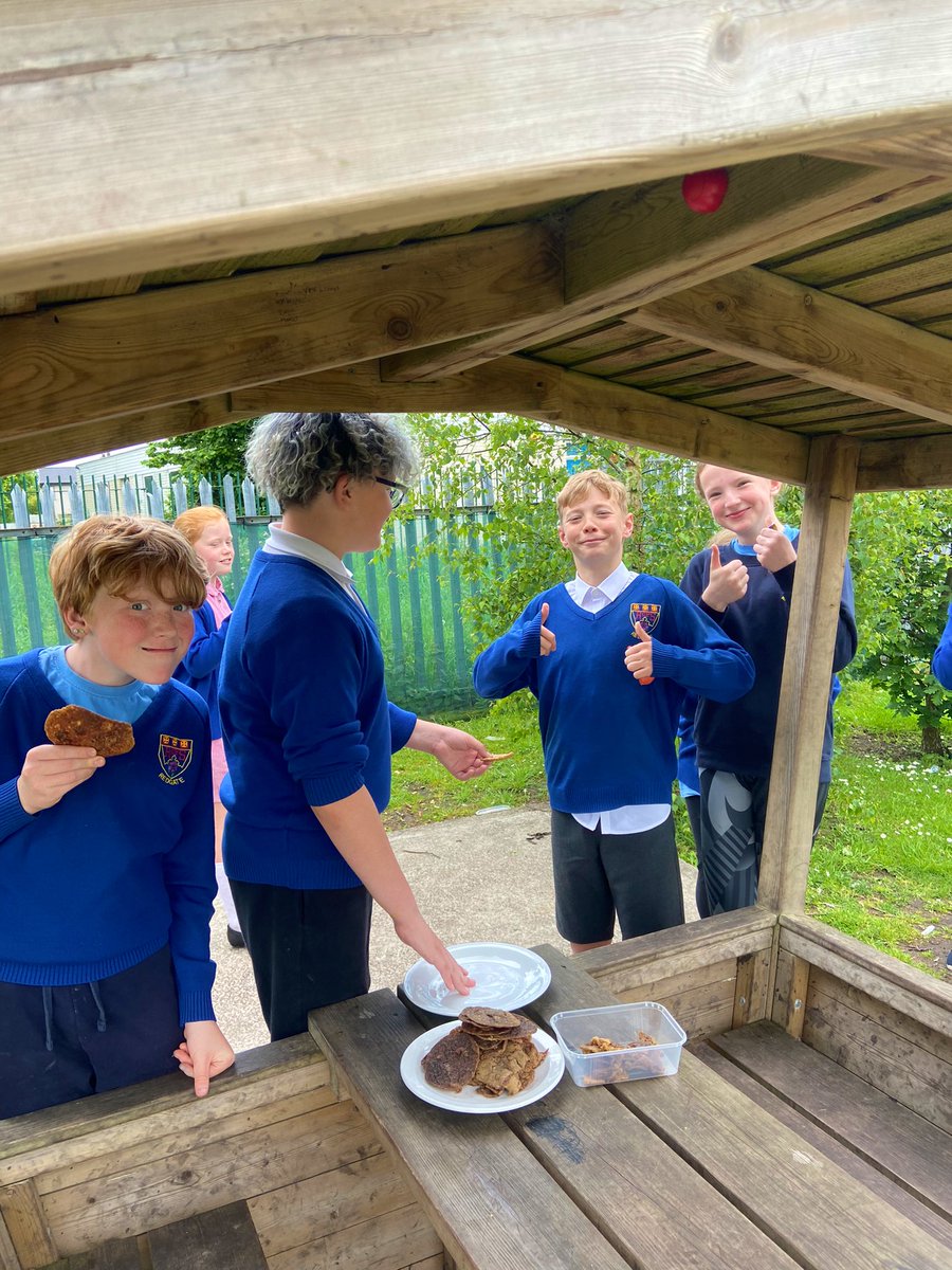 Our own star baker has made everyone delicious homemade cookies for our break-time snack! How thoughtful and talented! 🍪🧑🏻‍🍳🙈 #FridayTreat