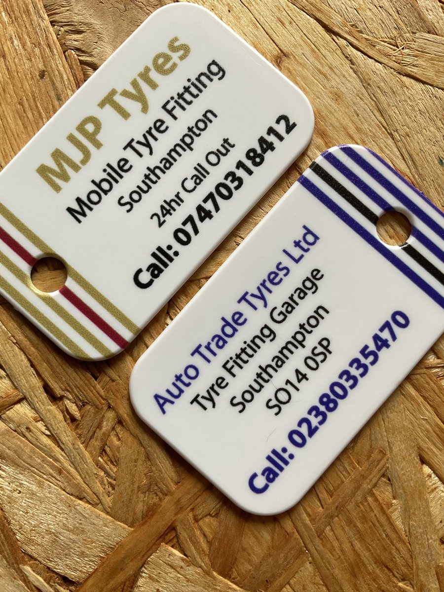 One fob but a different design on each side. You could do the same on your fobs. Request a FREE sample pack today🚘🚙 #cartrader #carrepairs #mottestcentre #vehiclemot #vehicleservicing #mottesting #petrolheads #cardetailing #sbswinner
