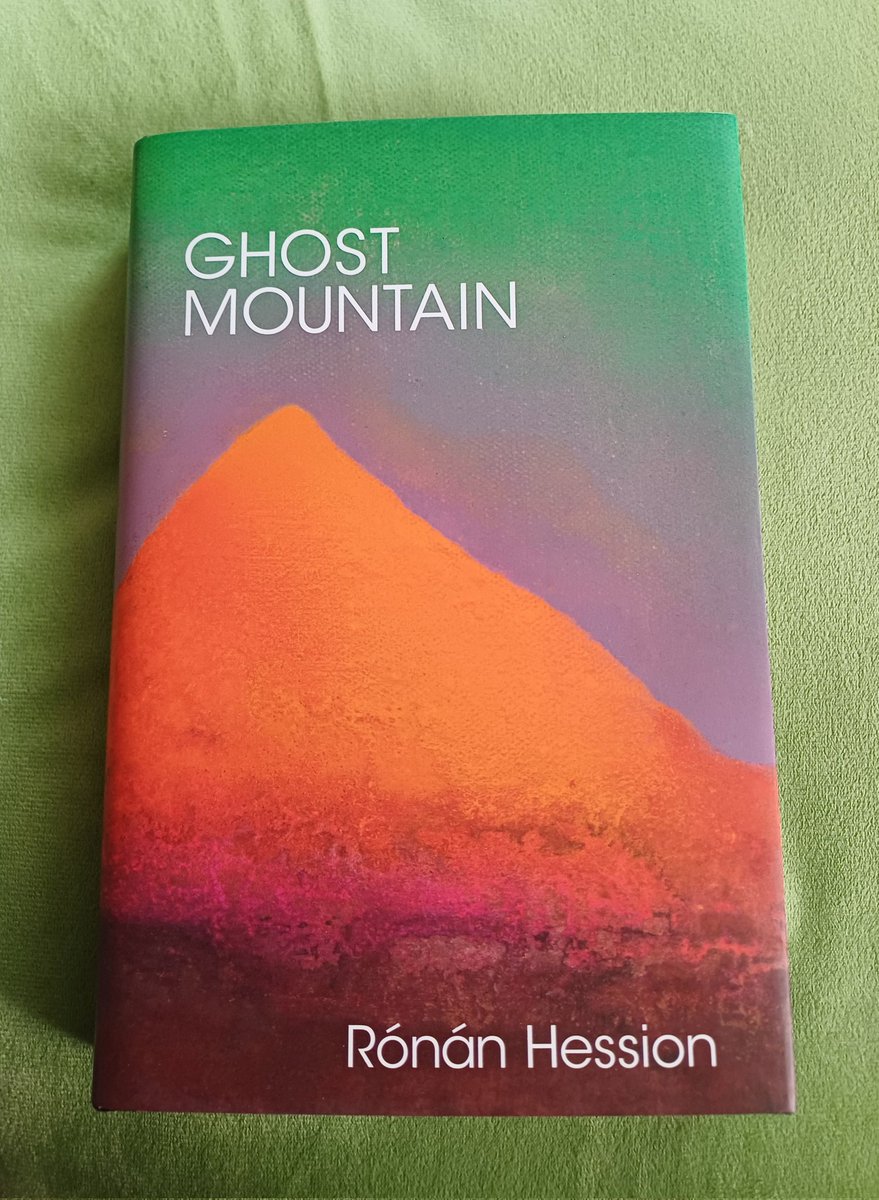 Ghost Mountain by @MumblinDeafRo has arrived. Before I even turn a page, what a gorgeous, striking cover by #TomCliment 

I'm meant to be waiting to read this by the North Sea.  A little peek won't hurt though, will it? Just a little peek.....

Thanks @JEBooksHull 🧡
#ShopIndie