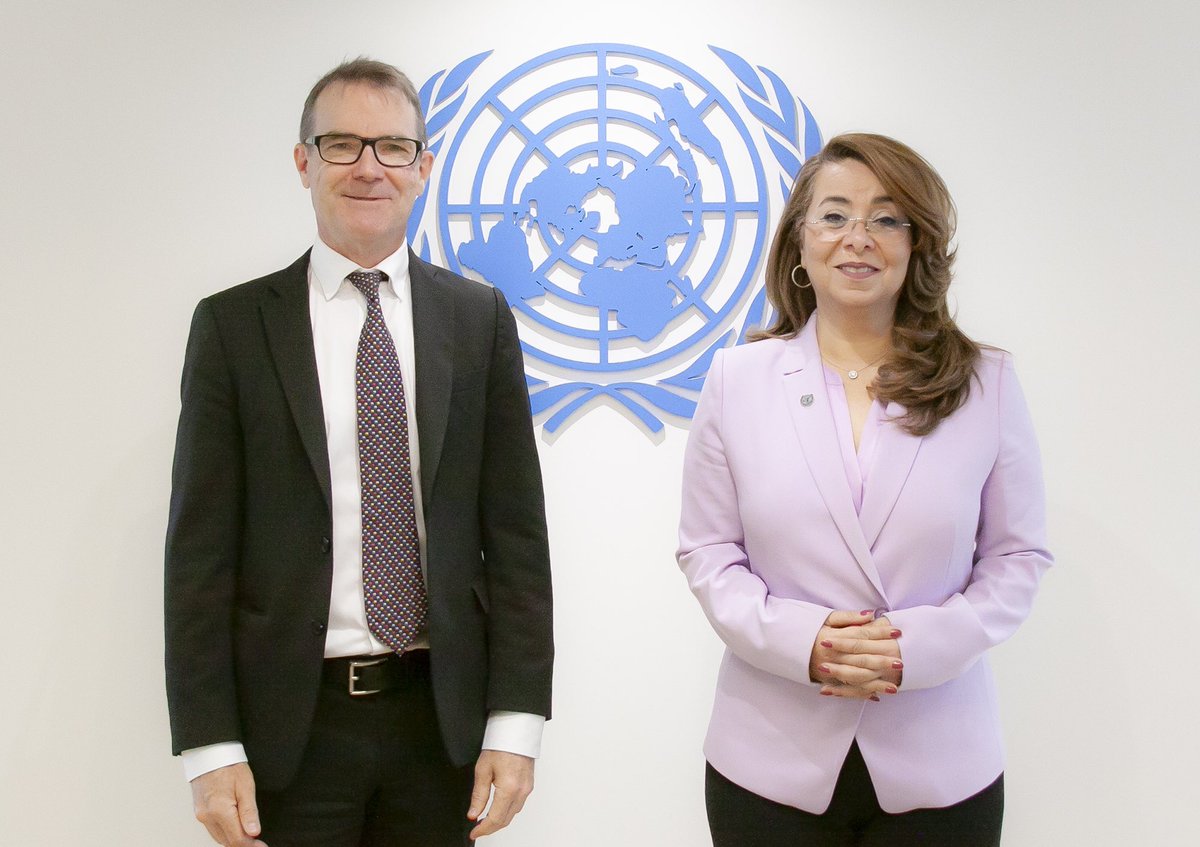 Very happy to see @JohnEScanlon at #CCPCJ33. We discussed the findings of the latest World Wildlife Crime Report and our work to tackle crimes that affect the environment Keen to expand our collaboration with the Global Initiative to #EndWildlifeCrime through @ICCWC_WFC.