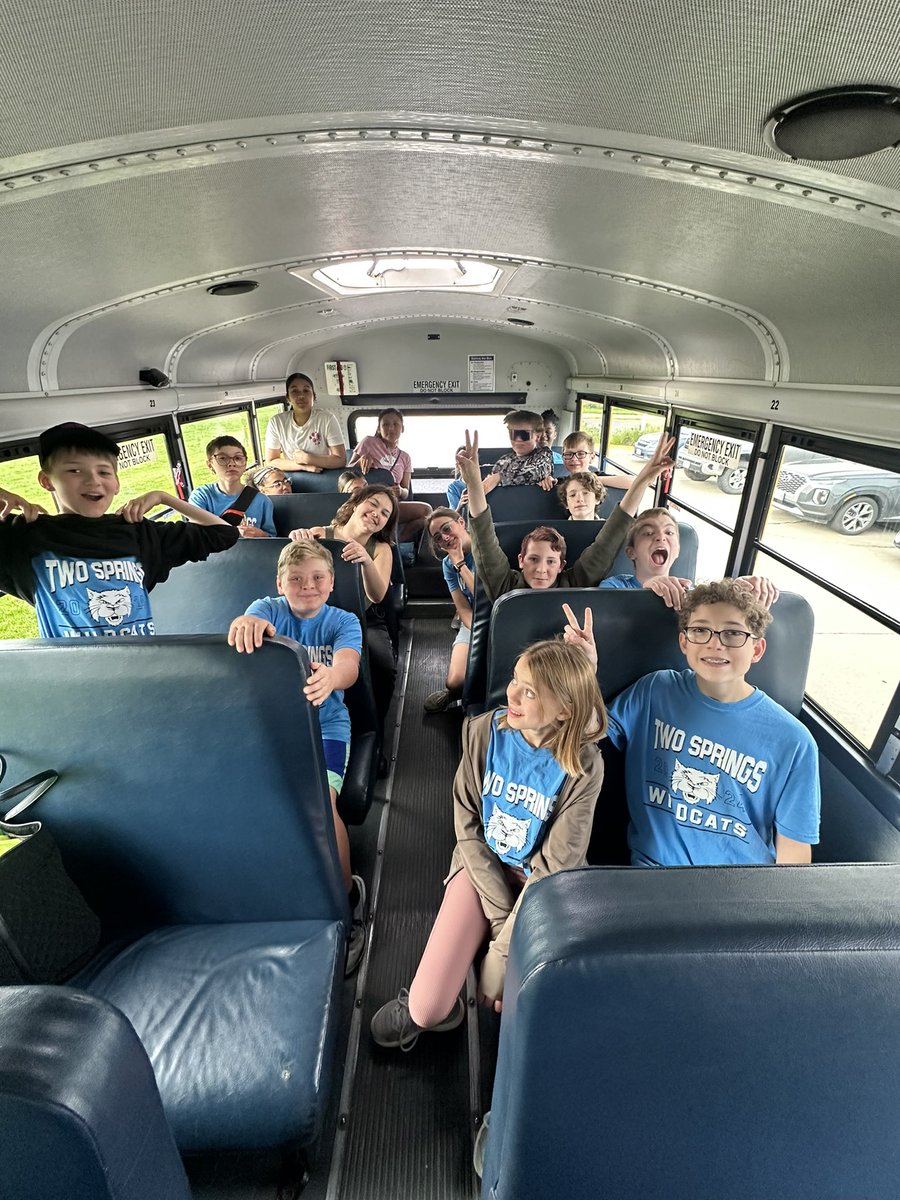 Our 6th graders celebrated the end of their elementary school years with a fantastic day & learning experience at @papiofunpark! 🎉 🎳🏎️🕹️ Here's to a bright future as they move on to middle school! Once a #TSwildcat1, always a Wildcat! 😸🐾 @NewcomerAbby #bpsne