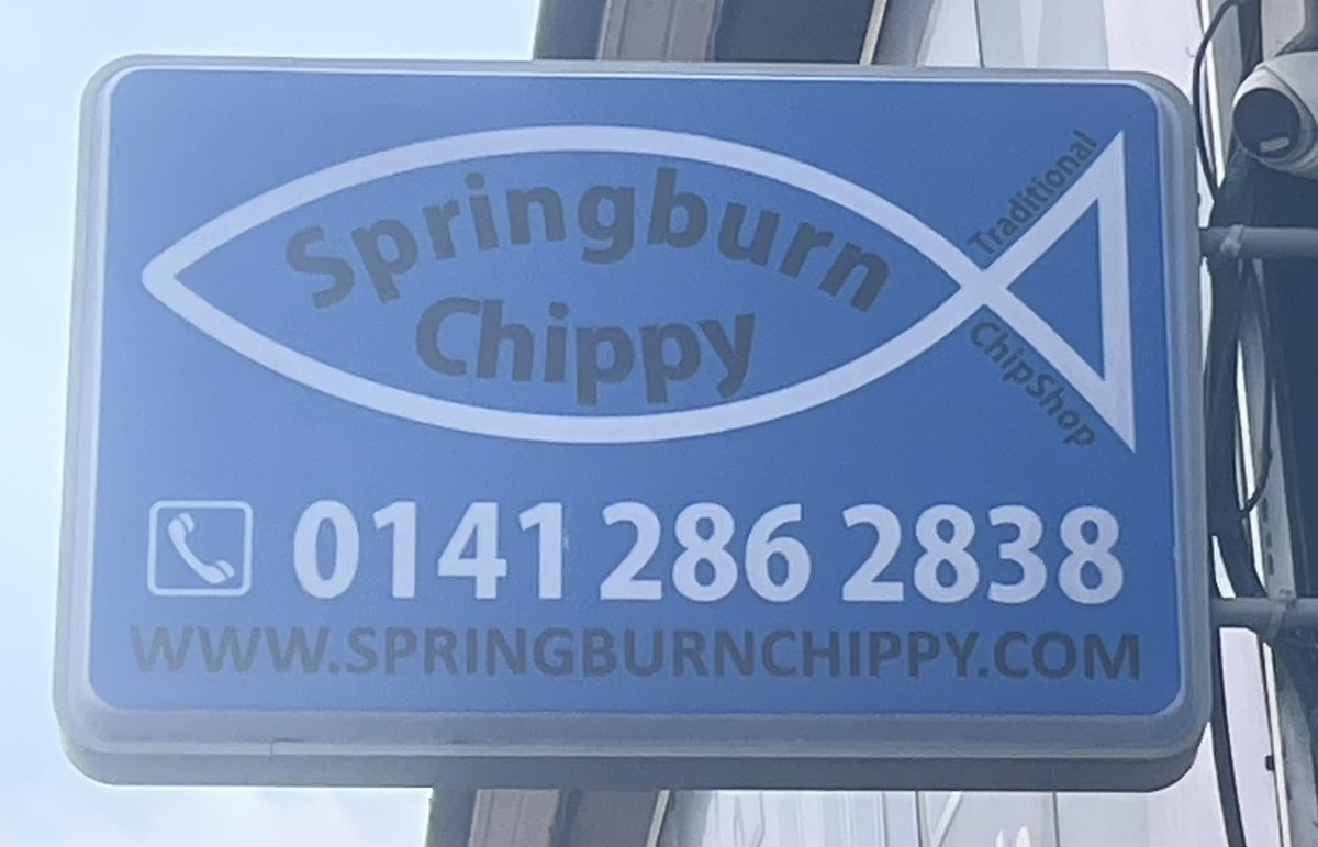 On Monday I organised the first of what will hopefully be regular #BusinessSupport drop-in events in Springburn. Three local businesses attended the first event and received advice and support from @GlasgowCC One local business was the fab team from #SpringburnChippy