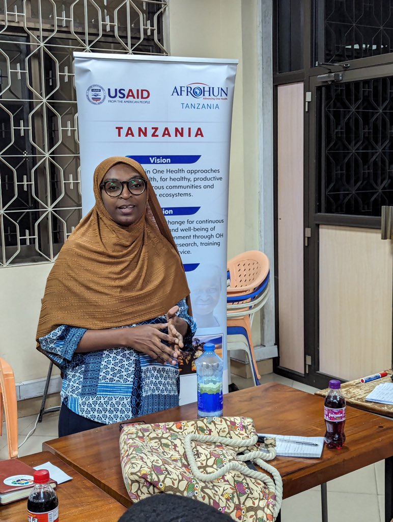 Special presentation from her Honorable Vice President @_ashaally_ who spoke of the work she presented at the 4th AFROHUN International One Health Conference held in Nairobi Kenya It was a great time to listen to her presentation and it was a honor having her in Kenya delegation