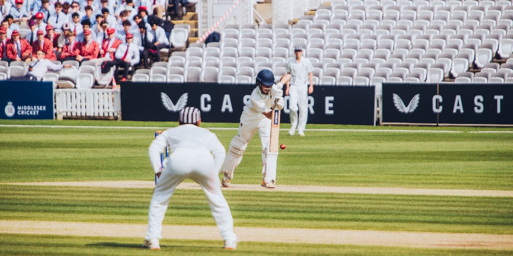 🌞 The sun shone brilliantly on the @homeofcricket last week, setting the perfect stage for a match against @harrowschool. Eton put in an impressive performance in a hard-fought game, but Harrow secured the win by 91 runs🏏 #LordsCricketGround #Eton #Harrow