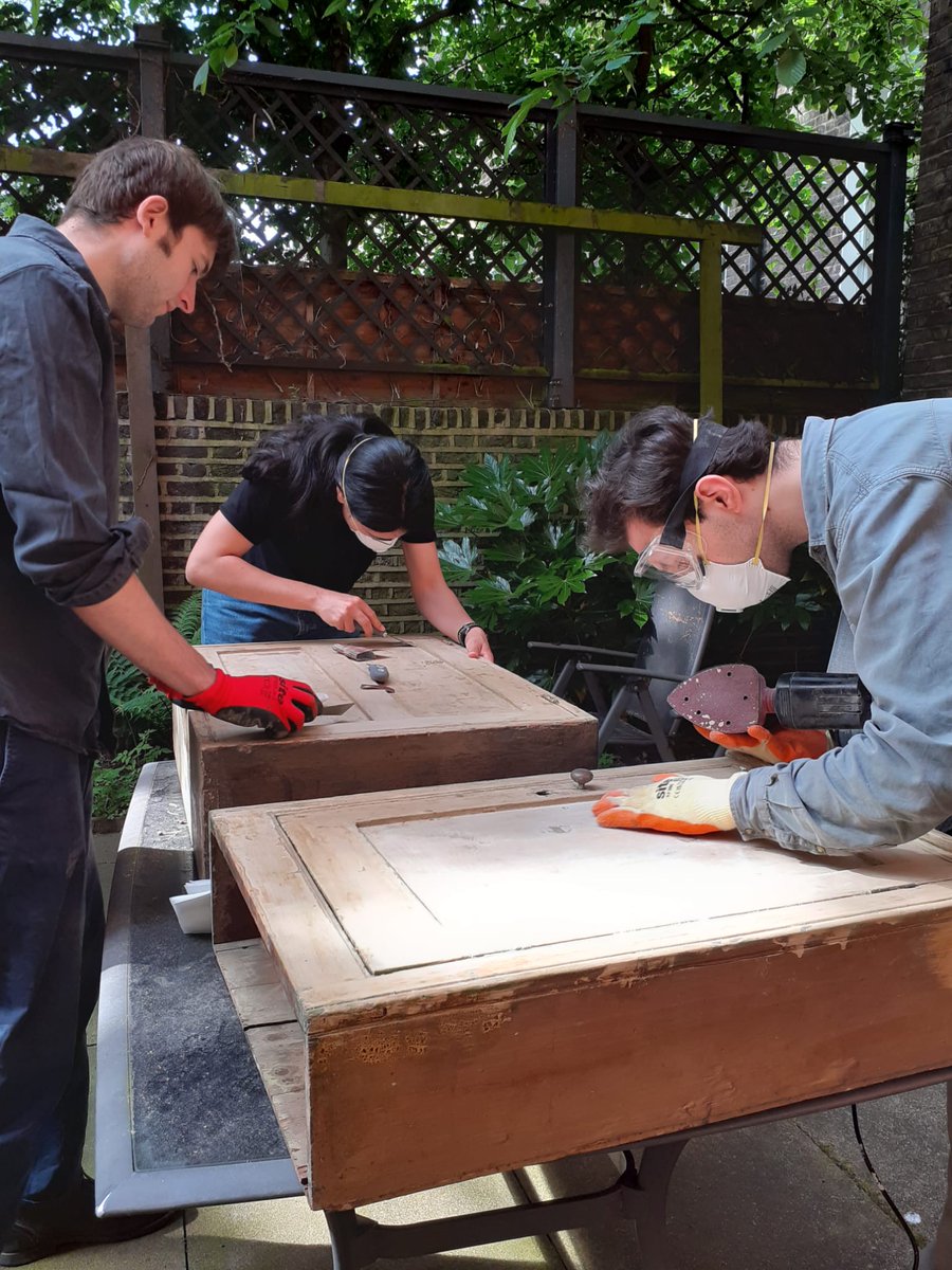We've taken today's #SundaySchoolStories Heritage Building Workshop outside to safely and sustainably restore antique furniture. Learn more about upcoming community participatory events at unionchapel.org.uk/sunday-school-… #ThanksToYou #NationalLottery @heritagefunduk #CommunityEvents
