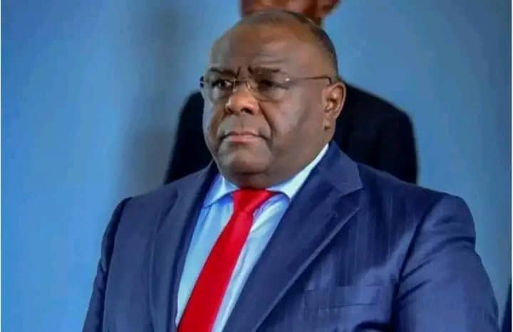 Hommage aux soldats congolais au rond point Forescom : Le vice-premier ministre, ministre de la défense nationale, Jean-Pierre Bemba, représente le président de la République Félix Tshisekedi