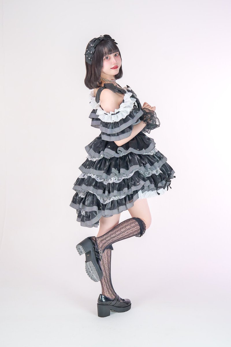 他のお衣装も着させていただきまちた🖤🎀 おひめさまみたい〜🪞？