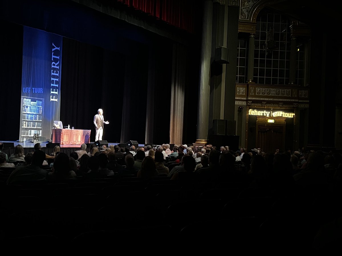 Louisville, thank you for such a warm welcome back last night! It was great to see some new and old faces as I venture along telling tales of the tour. Until next time… #OffTour