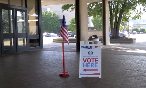 Why @KYSecState Micahel Adams hopes Kentuckians will take advantage of the early voting period underway now. ow.ly/VjFY50RJhzz